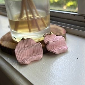 HANDMADE BABY PINK ABSTRACT EARRINGS